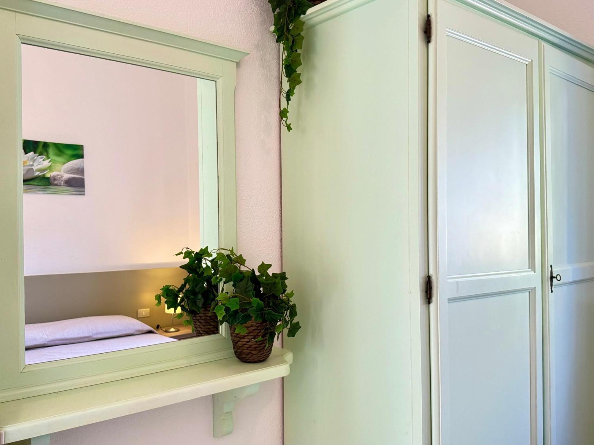 Garden Retreat - Homey Experience Ольбия Экстерьер фото